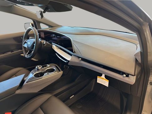 New 2026 Cadillac Optiq Luxury 1 w/ LPO, Floor Liner Package AWD/4WD image 11