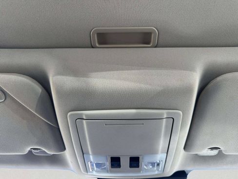 Used 2012 Ford Taurus Limited image 30