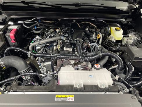 New 2025 Toyota Tacoma SR5 image 9