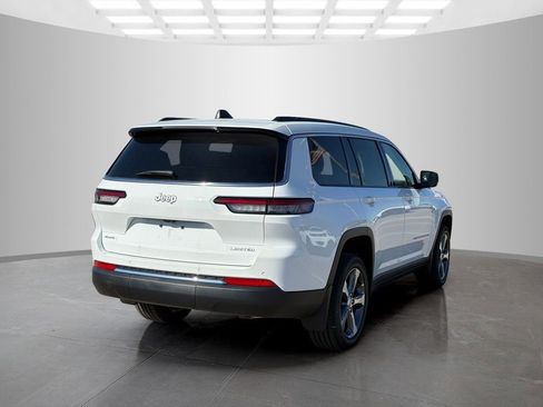 New 2025 Jeep Grand Cherokee L Limited w/ MOPAR Finishing Package AWD/4WD image 3