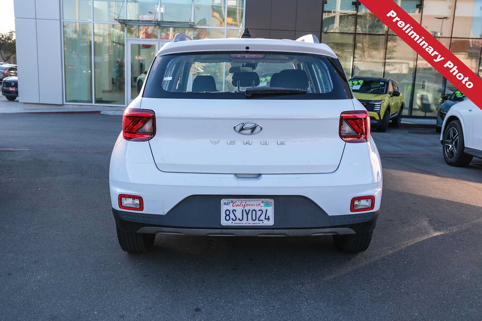 Used 2020 Hyundai Venue SEL w/ Convenience Package FWD image 4