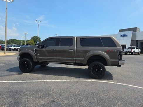 Used 2017 Ford F250 King Ranch w/ King Ranch Ultimate Package AWD/4WD image 6