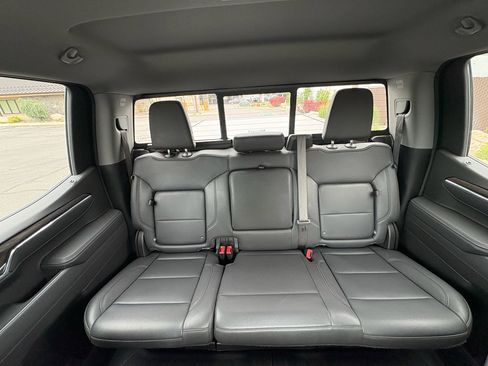 Used 2025 GMC Sierra 1500 SLT w/ SLT Premium Plus Package AWD/4WD image 27