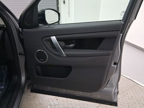 New 2025 Land Rover Discovery Sport S image 34