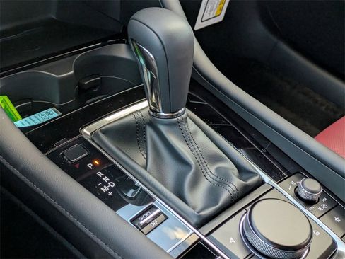 New 2026 MAZDA MAZDA3 Hatchback w/Premium Plus Pkg image 21