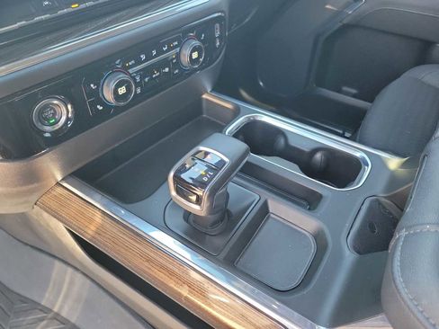 Used 2023 Chevrolet Silverado 1500 LT Trail Boss w/ LPO, Dark Essentials Package image 17