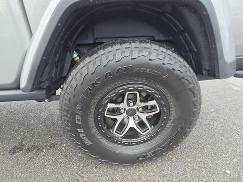 Used 2020 Jeep Gladiator Rubicon AWD/4WD image 28