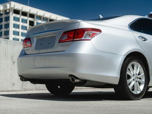 Used 2010 Lexus ES 350 ES 350 Sedan 4D image 18