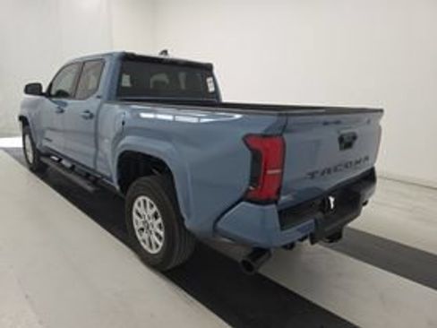 Used 2026 Toyota Tacoma SR5 RWD image 6