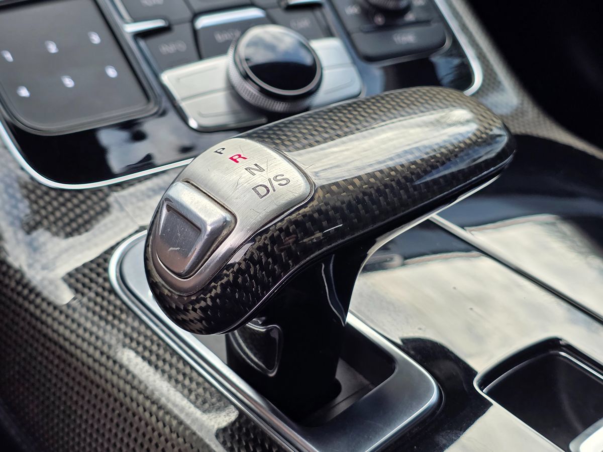 Used 2015 Audi S8 AWD/4WD image 46