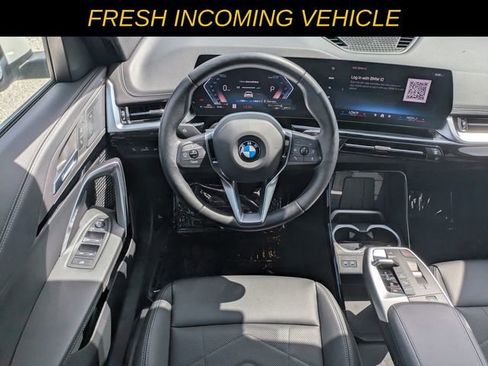 Used 2025 BMW X1 xDrive28i AWD/4WD image 13