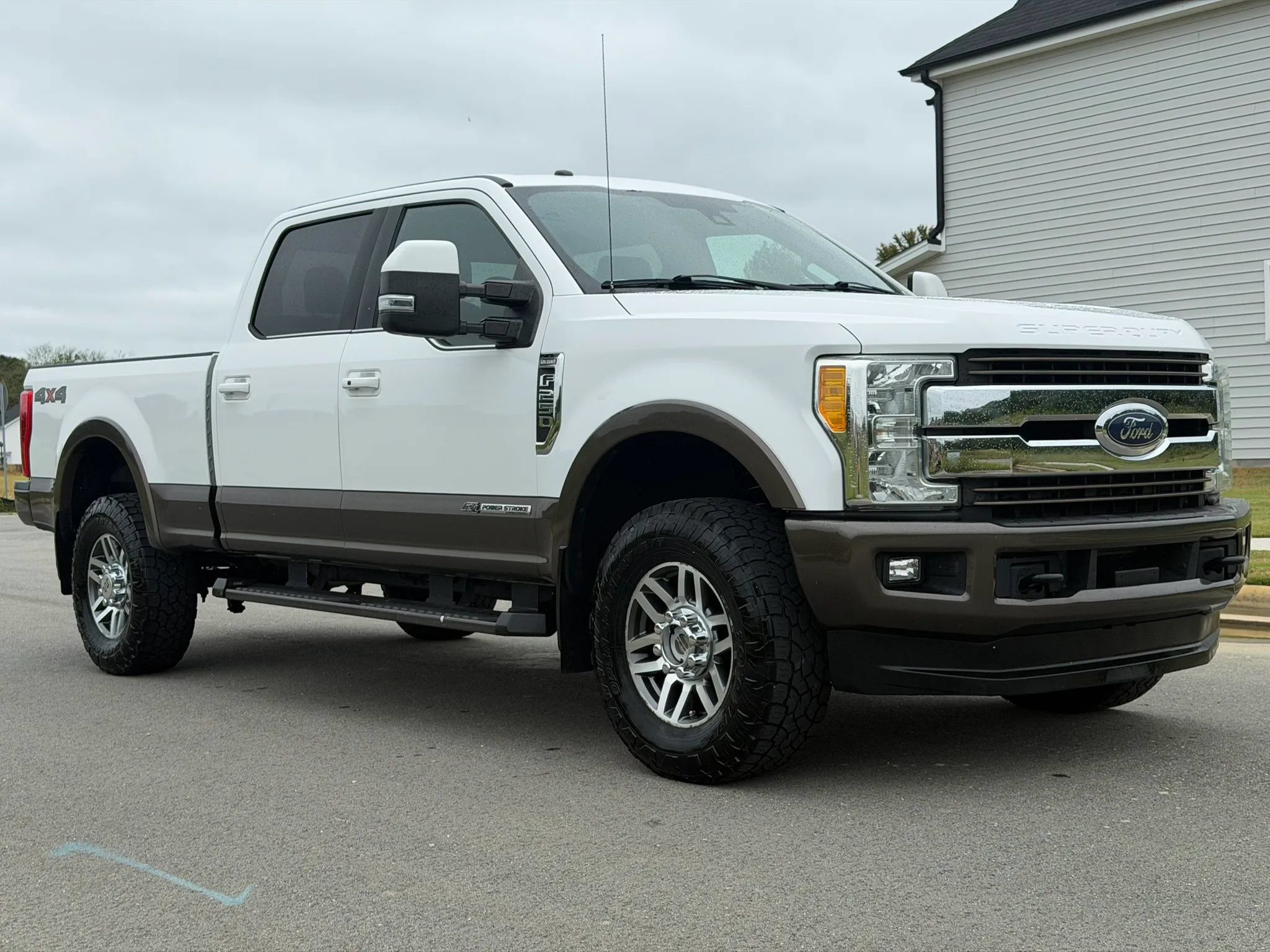 Used 2017 Ford F250 King Ranch AWD/4WD image 3