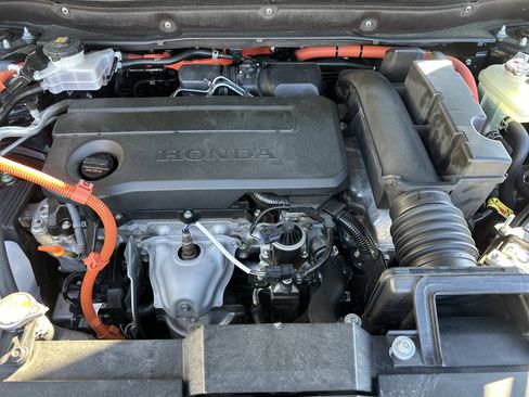 Used 2023 Honda CR-V Sport Touring image 9