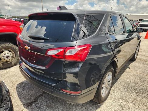 Used 2020 Chevrolet Equinox LS w/ LS Convenience Package FWD image 5