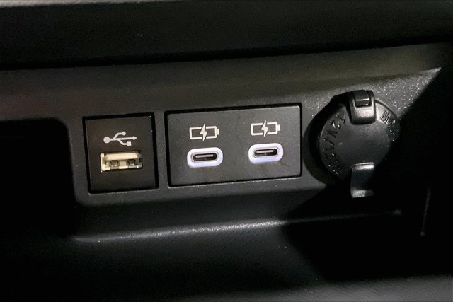 Certified 2024 Toyota Highlander XLE AWD/4WD image 35
