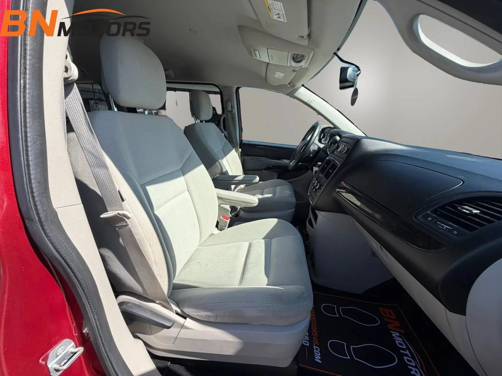 Used 2015 Dodge Grand Caravan SE w/ Quick Order Package 29E SE FWD image 20