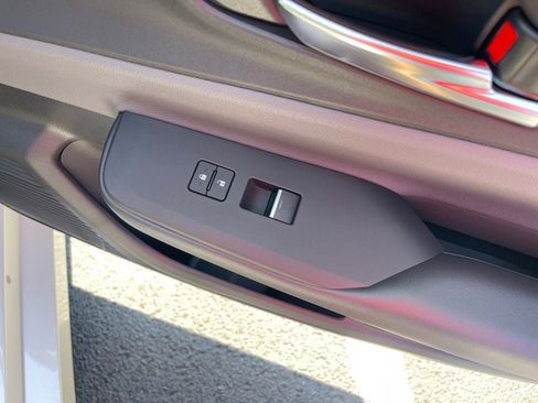 New 2026 Toyota Prius XLE FWD image 19
