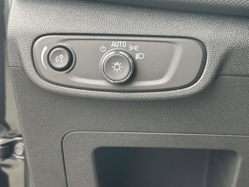 New 2026 Chevrolet TrailBlazer LT w/ Midnight Edition FWD image 18