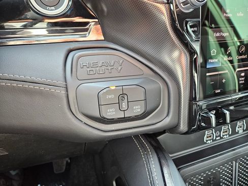 New 2026 RAM 3500 Limited AWD/4WD image 23