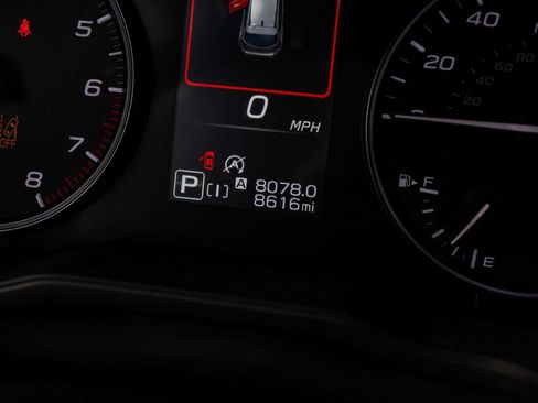 Used 2025 Subaru Crosstrek 2.5i Limited w/ Crosstrek Mirror Package image 18