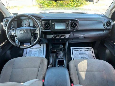 Used 2018 Toyota Tacoma SR RWD image 8