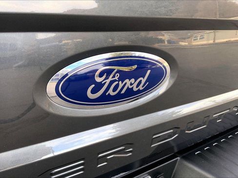 Used 2019 Ford F250 XLT w/ XLT Value Package image 31