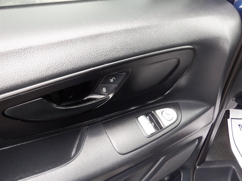 Used 2022 Mercedes-Benz Metris image 11