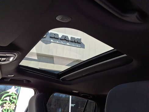 New 2026 Jeep Grand Cherokee Laredo X image 11