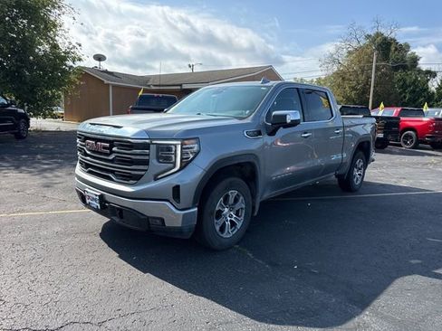 Used 2025 GMC Sierra 1500 SLT image 11