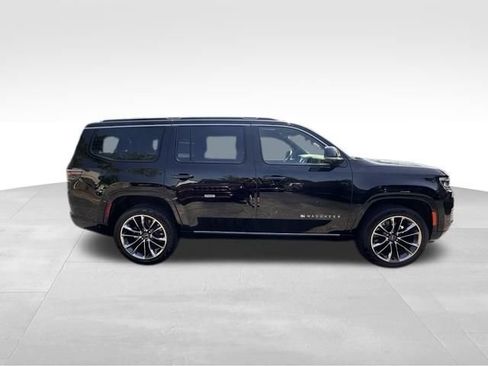 Used 2025 Jeep Wagoneer Series III w/ Premium Group I AWD/4WD image 8