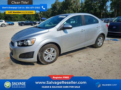 Used 2015 Chevrolet Sonic LT FWD image 3