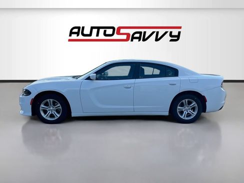 Used 2022 Dodge Charger SXT RWD image 4