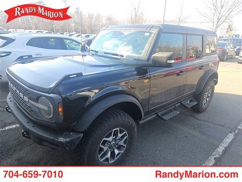 Used 2024 Ford Bronco Badlands image 1