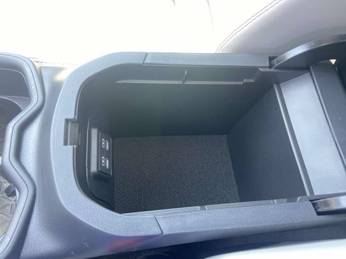 Used 2025 Toyota RAV4 XLE Premium FWD image 26
