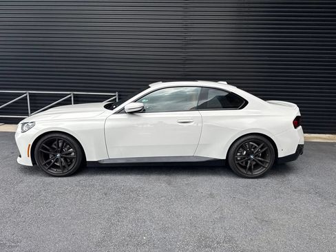 Used 2023 BMW 230i Coupe w/ M Sport Package RWD image 2