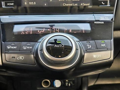 Used 2015 Toyota Prius V Three image 14