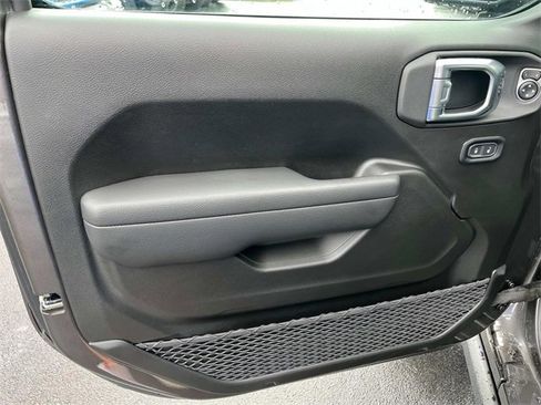 New 2025 Jeep Gladiator Willys image 20