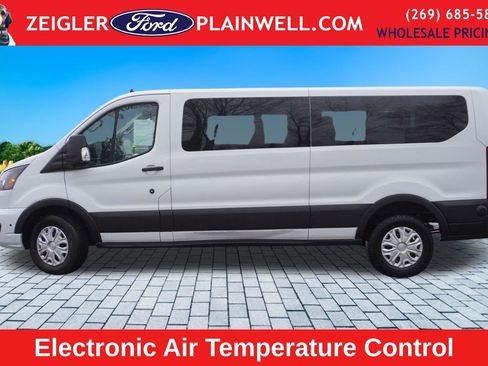 Used 2024 Ford Transit 350 XLT image 2