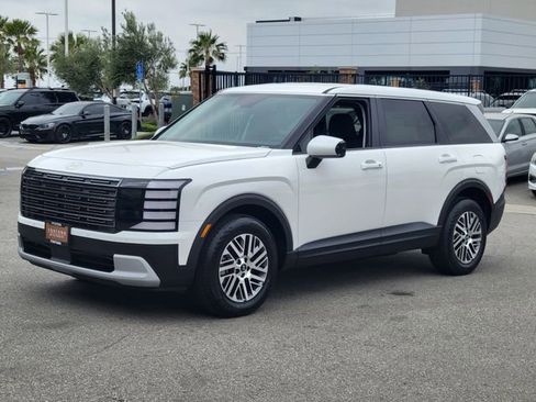 New 2026 Hyundai Palisade SE FWD image 2