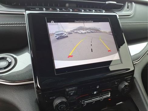 Used 2022 Jeep Grand Cherokee L Laredo w/ Luxury Tech Group I image 28