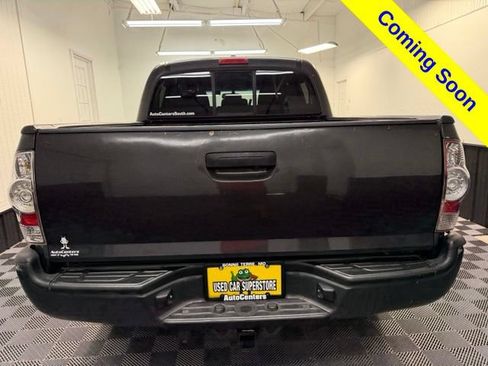 Used 2010 Toyota Tacoma 4x4 Double Cab w/ TRD Sport Pkg image 3