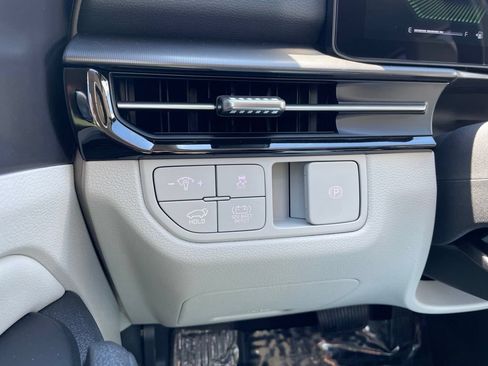 New 2026 Kia Sportage EX AWD/4WD image 24