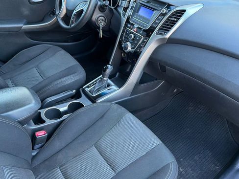 Used 2013 Hyundai Elantra GT image 16