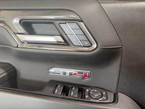 Used 2024 GMC Sierra 1500 AT4 w/ Technology Package AWD/4WD image 15