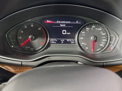 Used 2023 Audi Q5 2.0T Premium w/ Convenience Package image 29