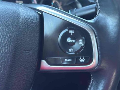 Used 2016 Honda Civic Touring image 22