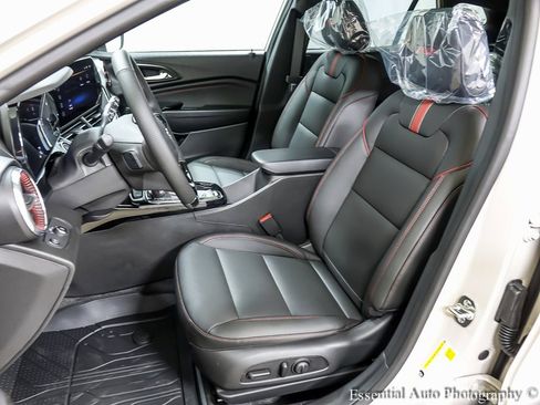 New 2026 Chevrolet Trax RS image 9
