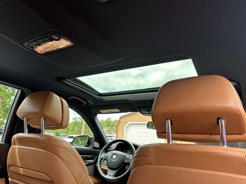 Used 2013 BMW 750Li xDrive image 21