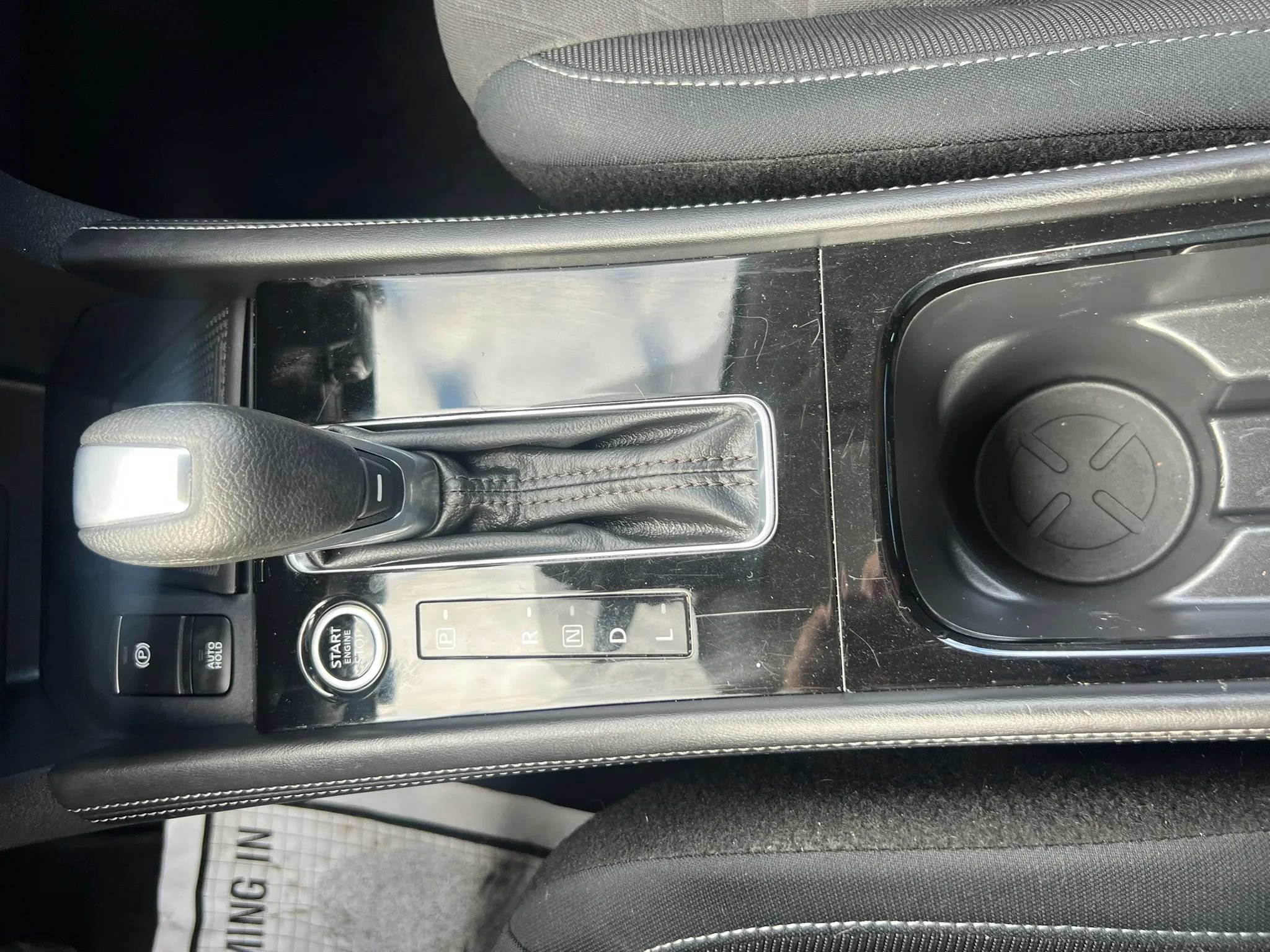 Used 2024 Nissan Kicks SV w/ Exterior Package FWD image 25