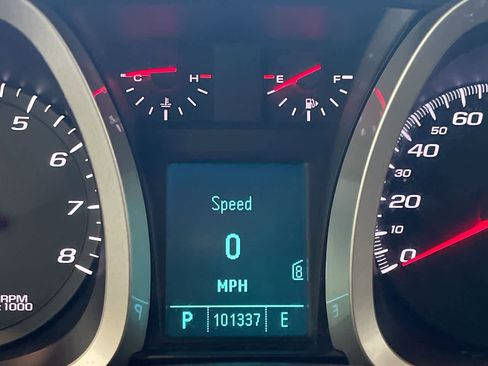 Used 2010 Chevrolet Equinox LT image 15